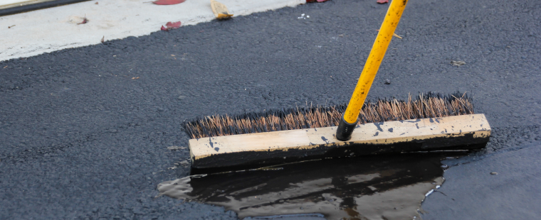 Premium Asphalt Sealcoating.