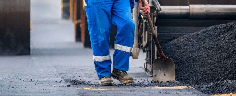Asphalt contractor for Premium Asphalt Paving.